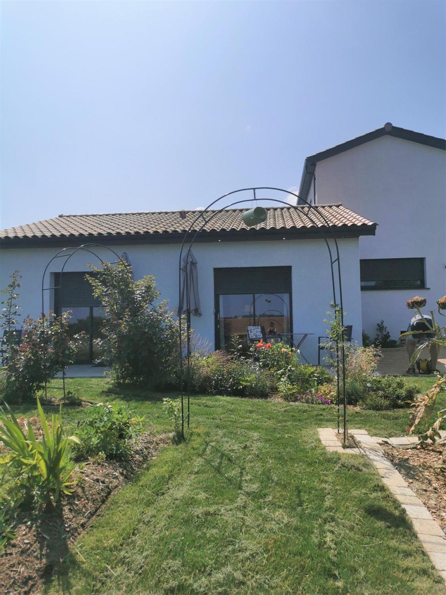 Au Jardin Des Deux Roches Prissé Exterior foto